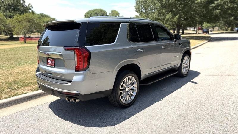 GMC Yukon Denali 4WD 2023