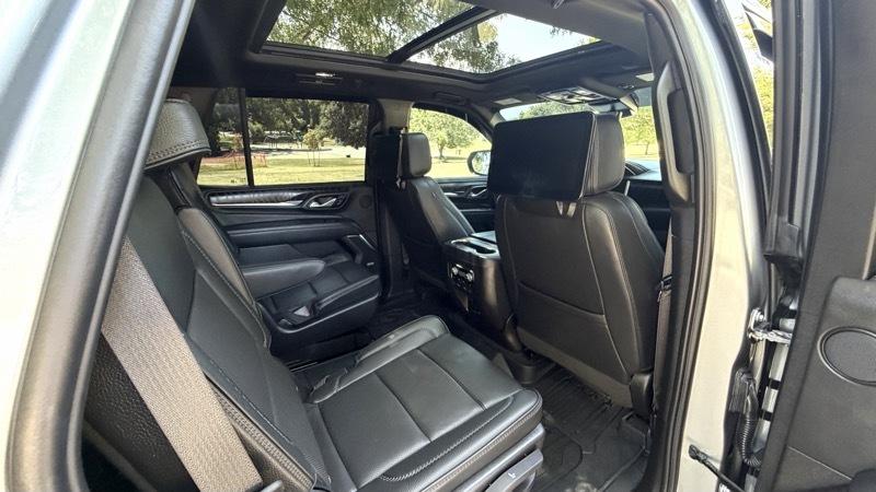 GMC Yukon Denali 4WD 2023