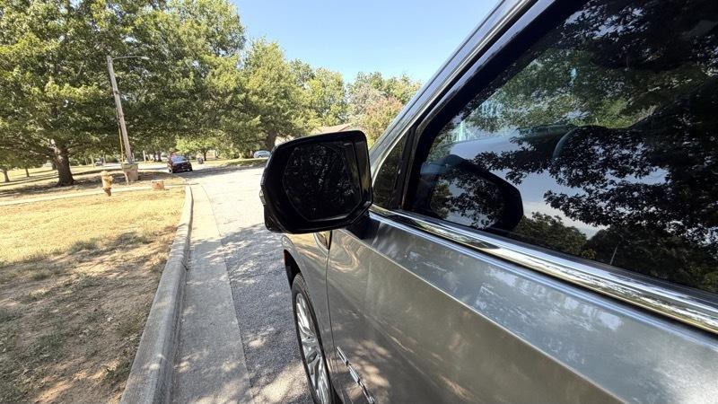 GMC Yukon Denali 4WD 2023