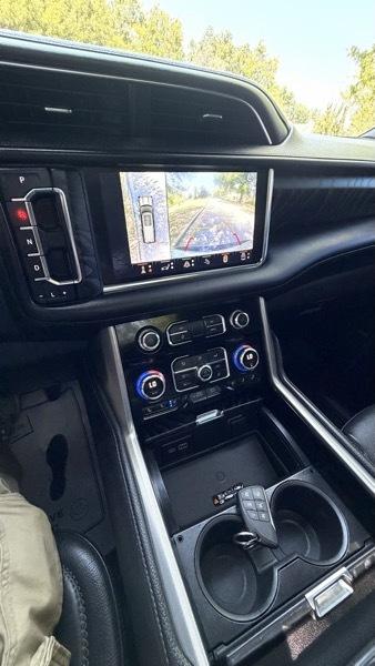 GMC Yukon Denali 4WD 2023