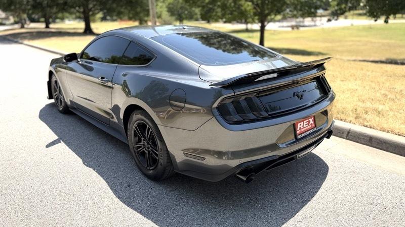 Ford Mustang EcoBoost Coupe 2019