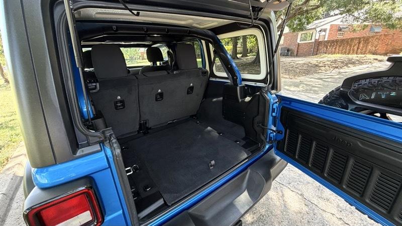 Jeep Wrangler Unlimited Sport 2021