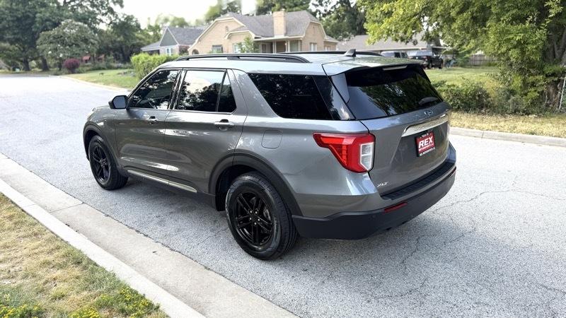 Ford Explorer XLT 2024