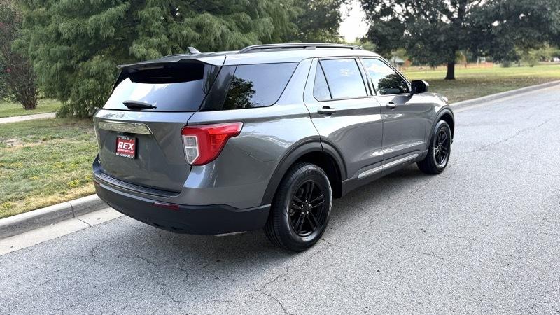 Ford Explorer XLT 2024
