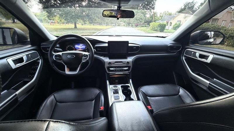 Ford Explorer XLT 2024