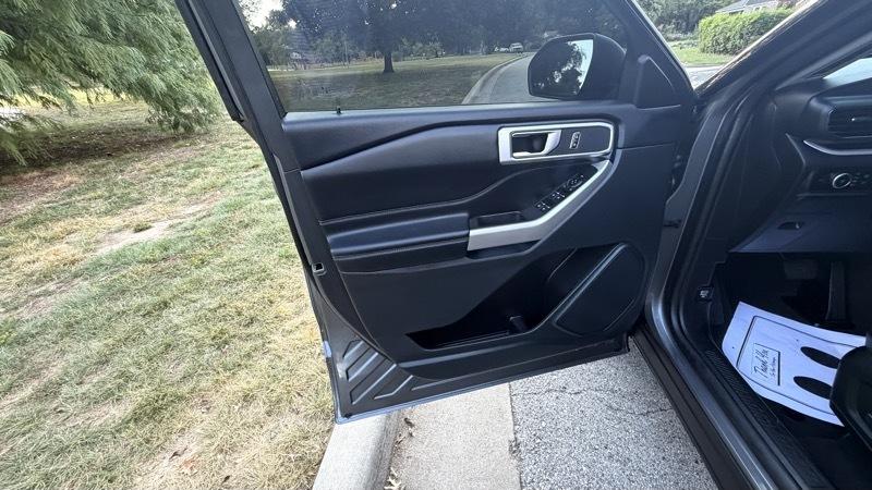 Ford Explorer XLT 2024