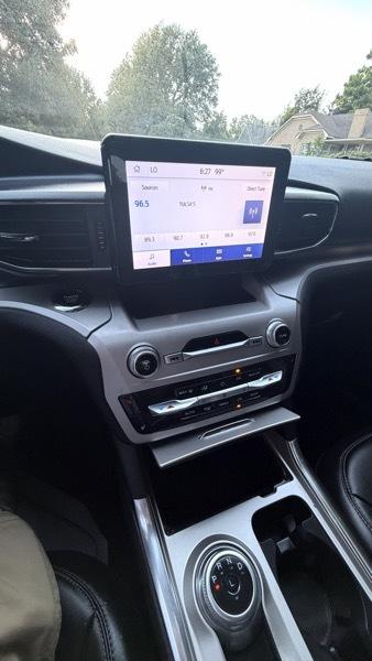 Ford Explorer XLT 2024