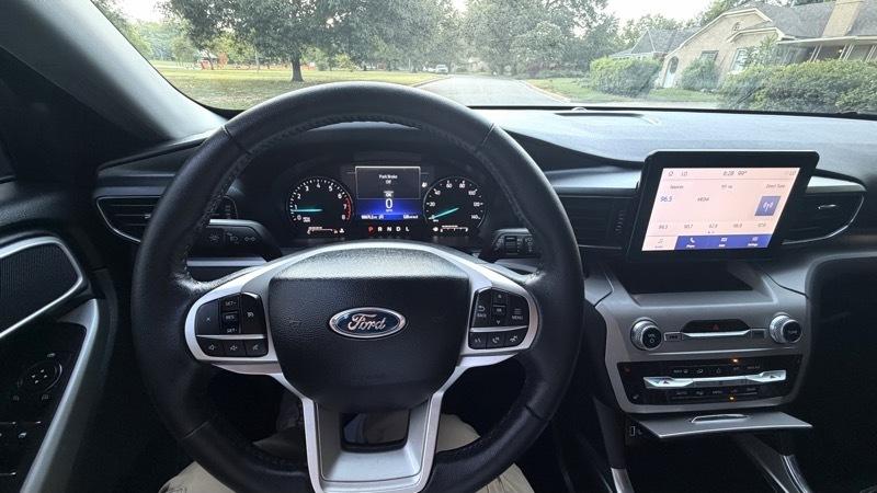 Ford Explorer XLT 2024