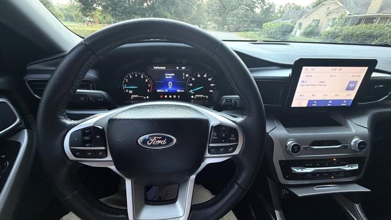 Ford Explorer XLT 2024