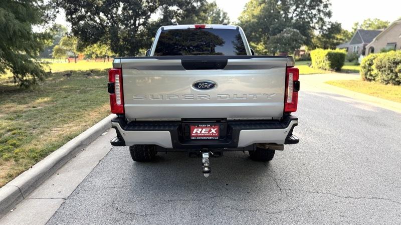 Ford F-250 SD XL Crew Cab 4WD 2023