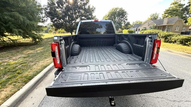 Ford F-250 SD XL Crew Cab 4WD 2023