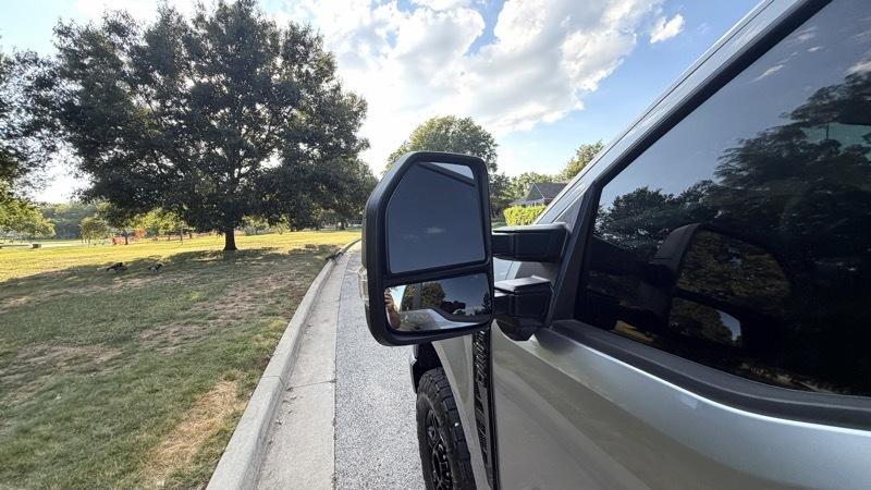 Ford F-250 SD XL Crew Cab 4WD 2023