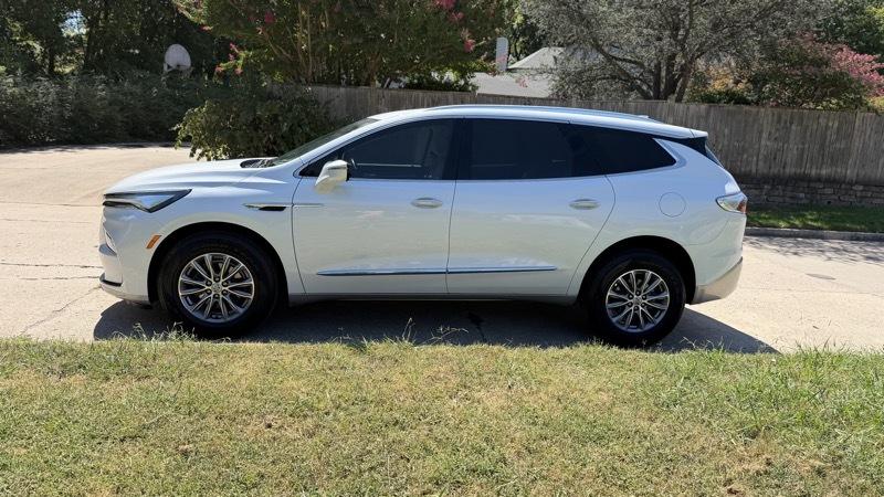 Buick Enclave Essence FWD 2023