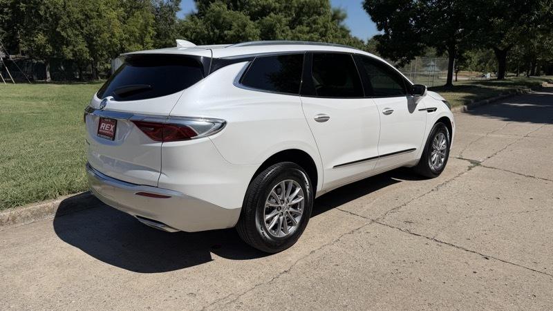 Buick Enclave Essence FWD 2023