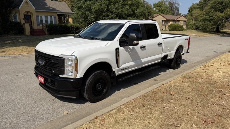 Ford F-250 SD XL Crew Cab 4WD 2024
