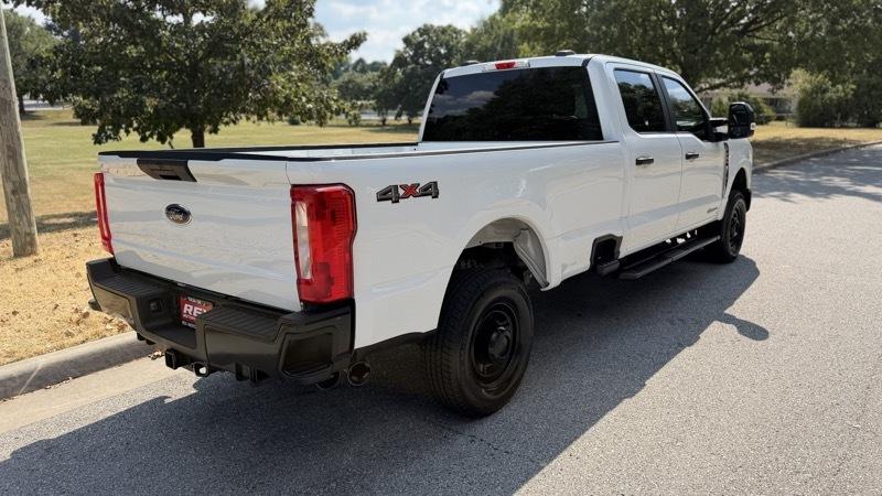 Ford F-250 SD XL Crew Cab 4WD 2024