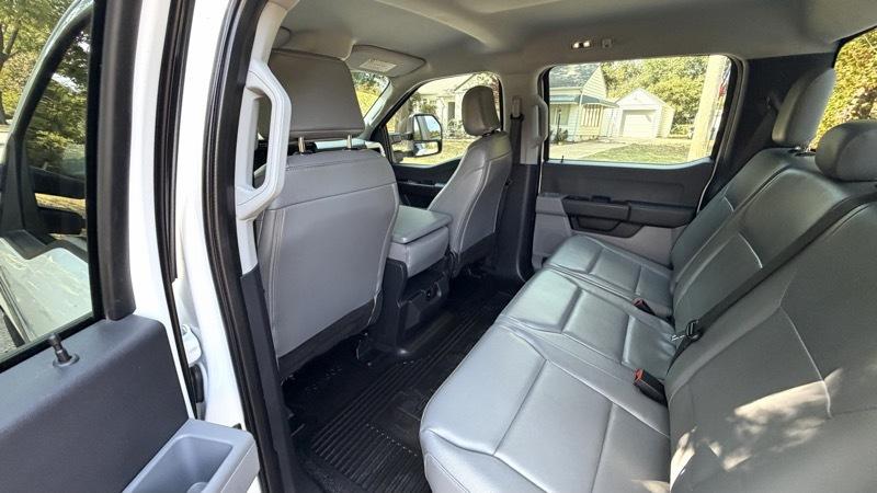Ford F-250 SD XL Crew Cab 4WD 2024