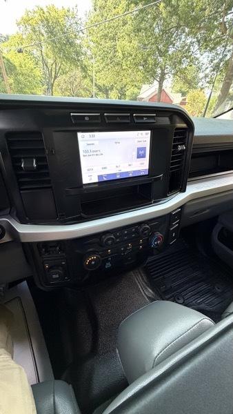 Ford F-250 SD XL Crew Cab 4WD 2024