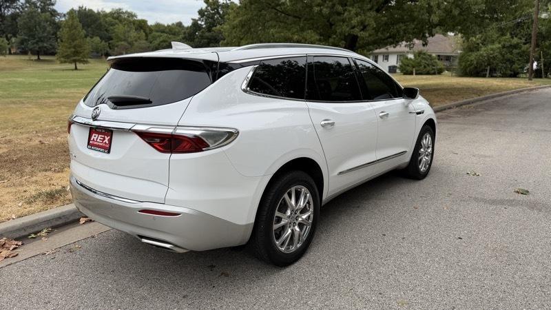 Buick Enclave Essence FWD 2024