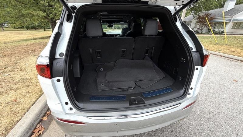 Buick Enclave Essence FWD 2024