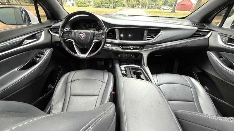 Buick Enclave Essence FWD 2024