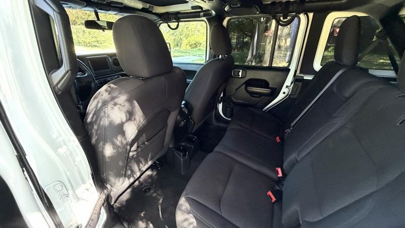 Jeep Wrangler Unlimited Sport 2021