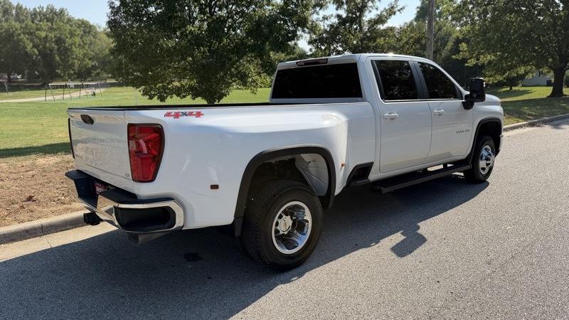 Chevrolet Silverado 3500HD LT Crew Cab 4WD 2025