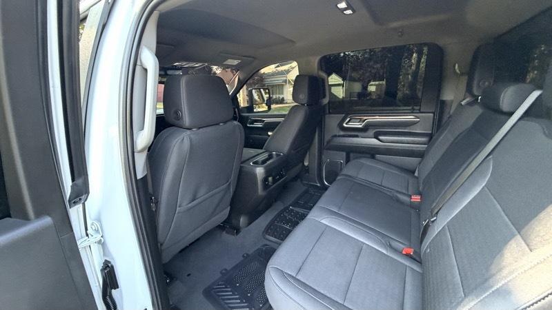 Chevrolet Silverado 3500HD LT Crew Cab 4WD 2025