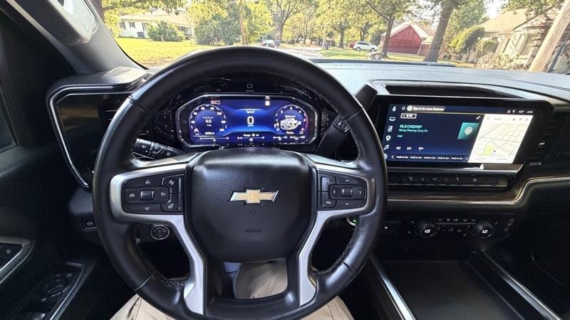Chevrolet Silverado 3500HD LT Crew Cab 4WD 2025