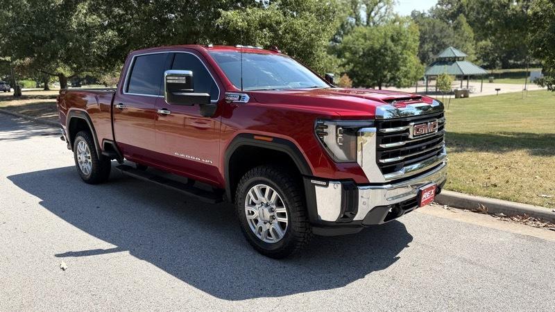GMC Sierra 2500HD 4WD Crew Cab 153" SLT 2024