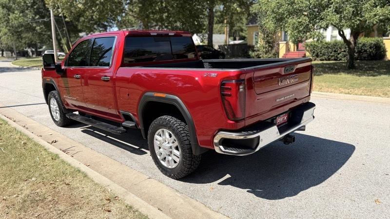 GMC Sierra 2500HD 4WD Crew Cab 153" SLT 2024