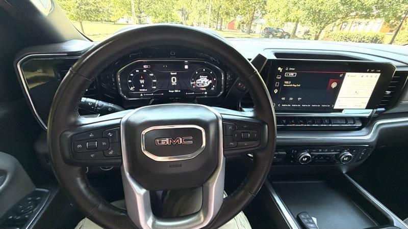 GMC Sierra 2500HD 4WD Crew Cab 153" SLT 2024