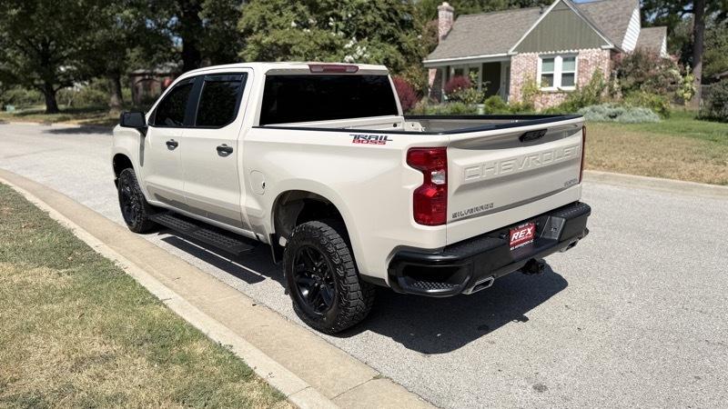 Chevrolet Silverado 1500 4WD Crew Cab 157" Custom Trail Boss 2026