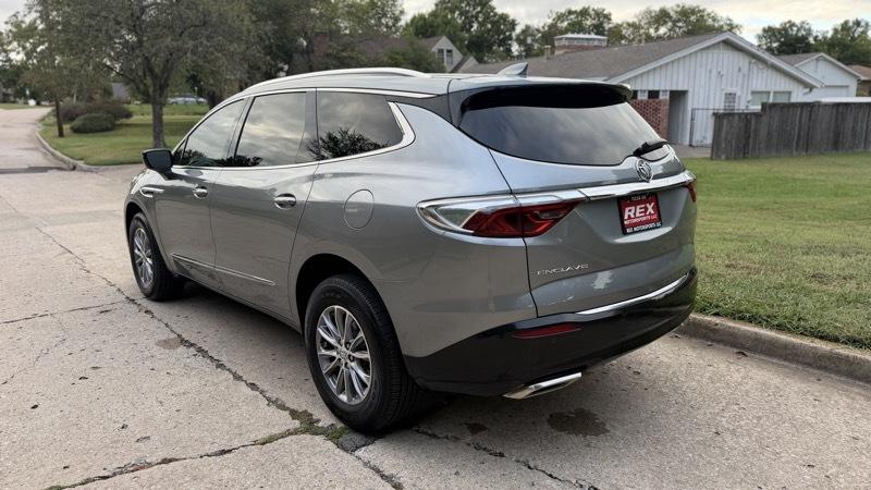 Buick Enclave Essence FWD 2023