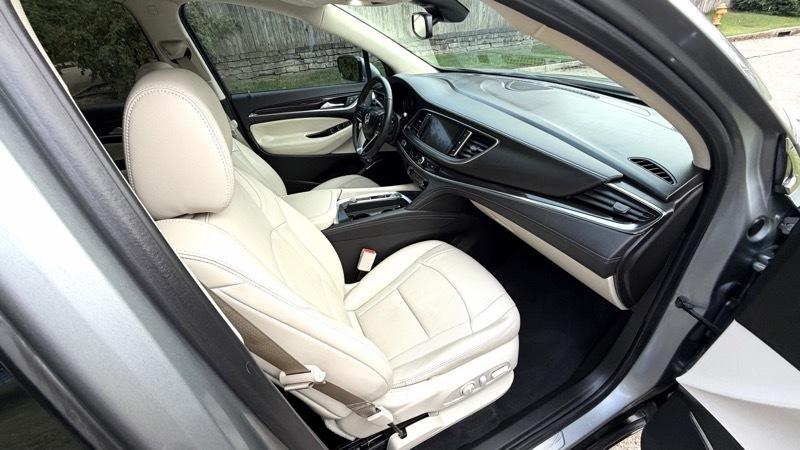 Buick Enclave Essence FWD 2023