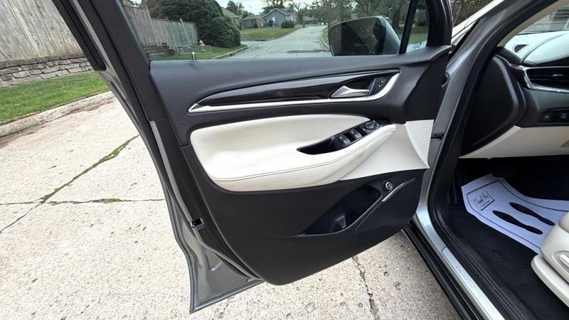 Buick Enclave Essence FWD 2023