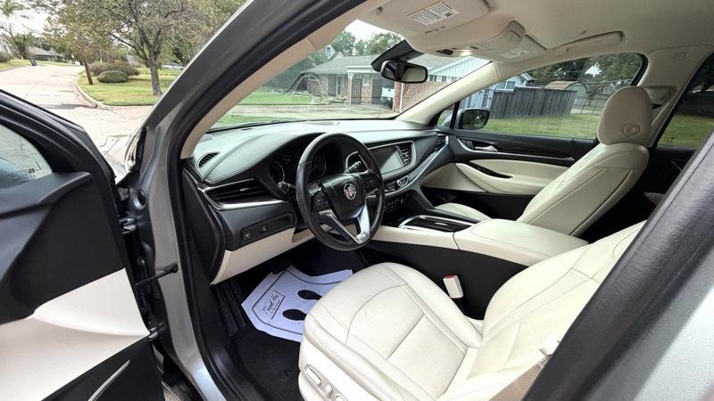 Buick Enclave Essence FWD 2023