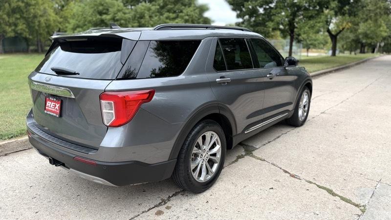 Ford Explorer XLT 2022