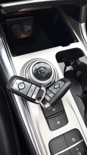 Ford Explorer XLT 2022