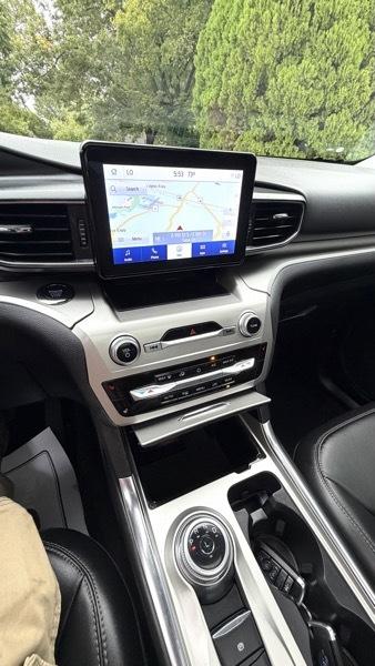 Ford Explorer XLT 2022