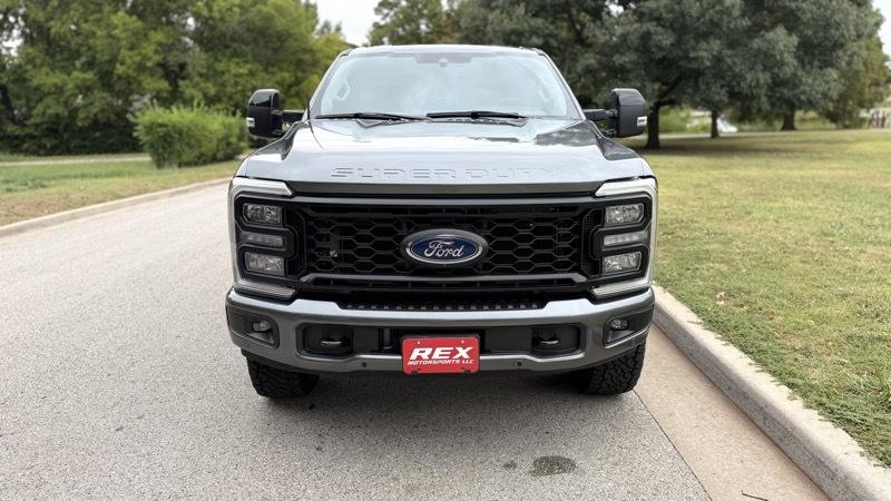 Ford F-250 SD Lariat Crew Cab 4WD 2024