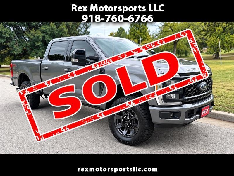 Ford F-250 SD Lariat Crew Cab 4WD 2024