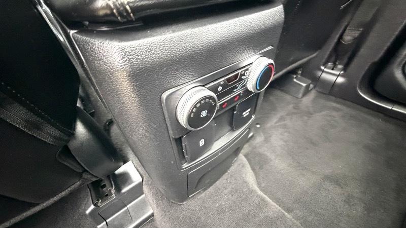 Ford Explorer Limited 2023