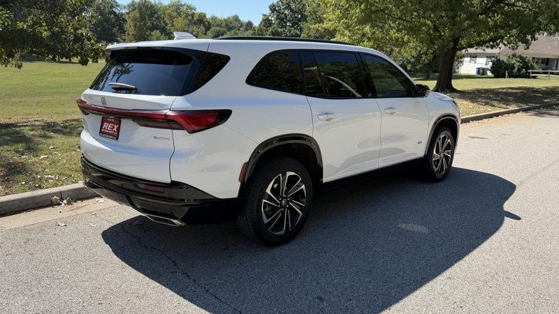 Buick Enclave Sport Touring FWD 2025