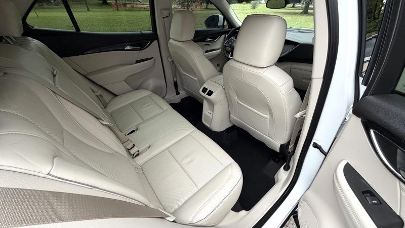 Buick Envision Essense AWD 2023