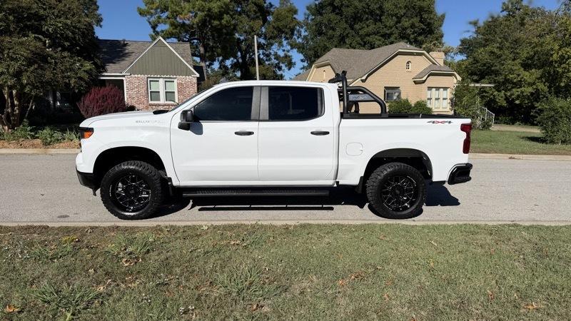 Chevrolet Silverado 1500 1LT Crew Cab 4WD 2025