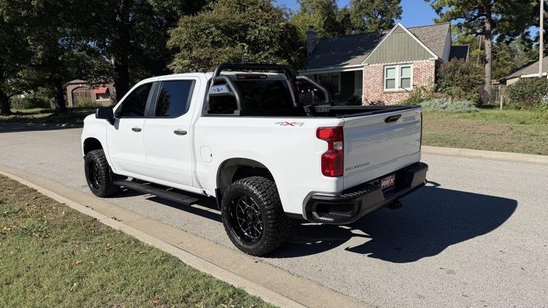 Chevrolet Silverado 1500 1LT Crew Cab 4WD 2025