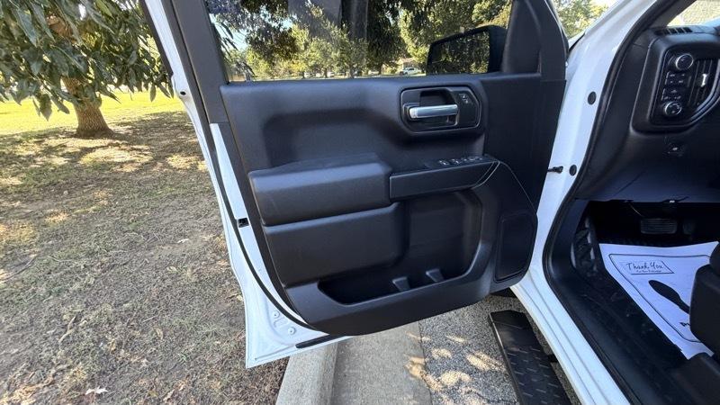 Chevrolet Silverado 1500 1LT Crew Cab 4WD 2025