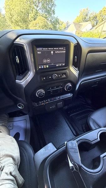Chevrolet Silverado 1500 1LT Crew Cab 4WD 2025