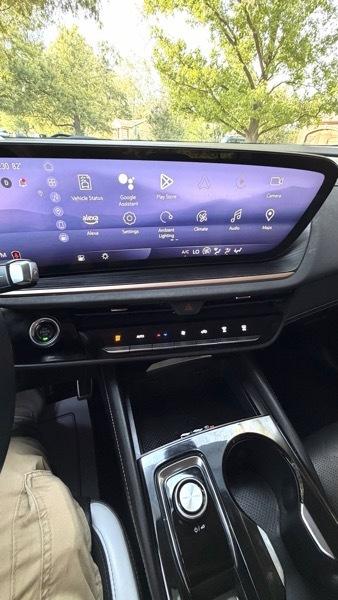 Buick Envision Essense 2024